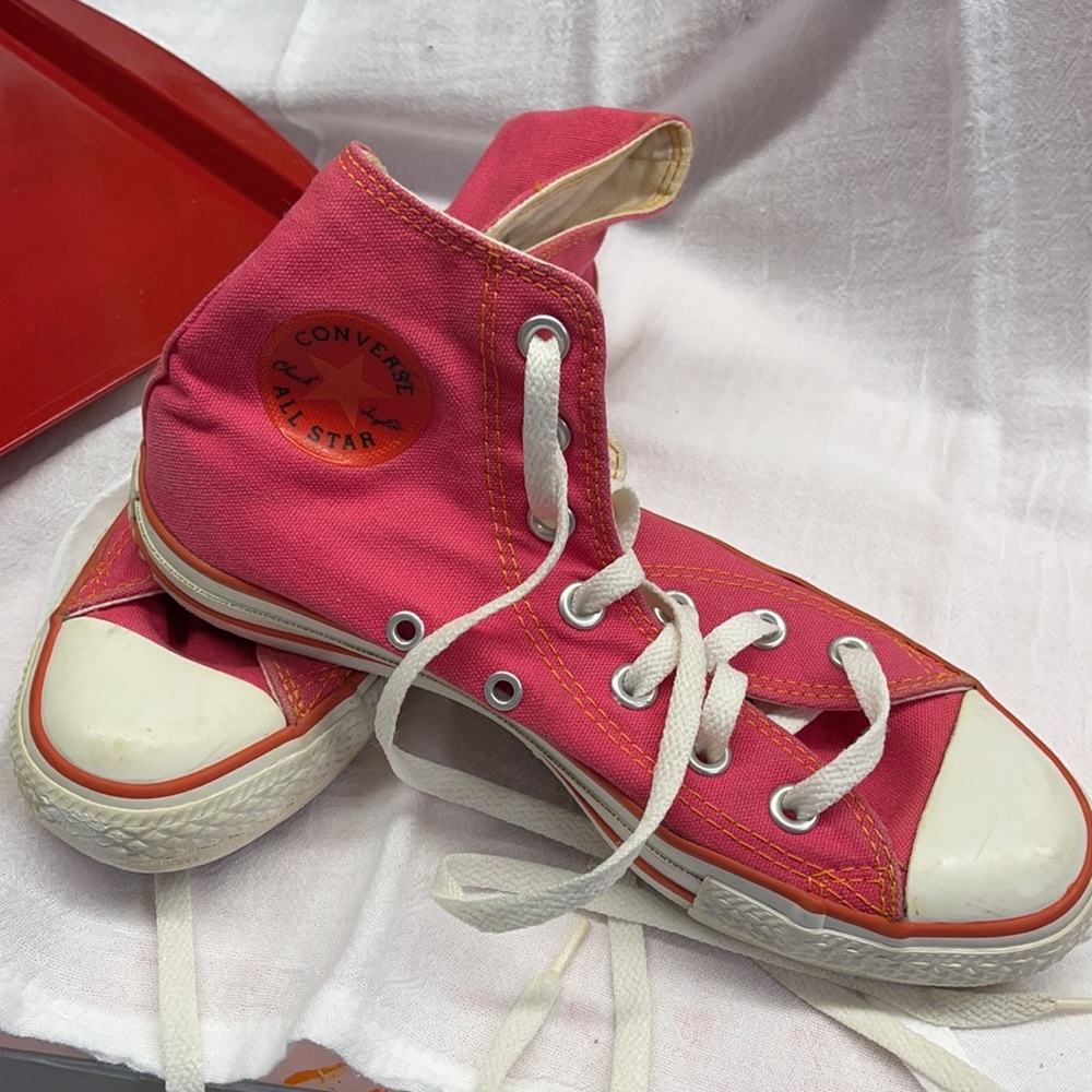 Converse Hightops - Picture 8 of 9